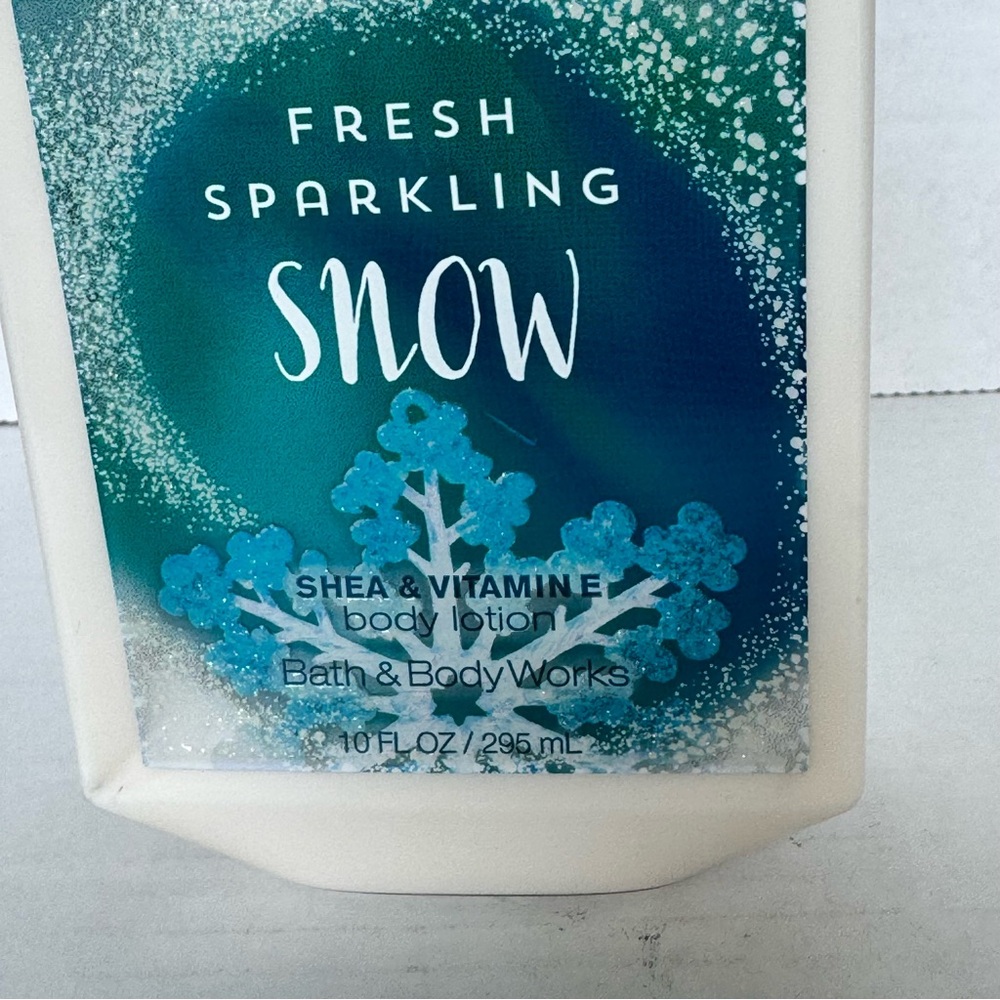 Bath & Body Works Fresh Sparkling Snow Body Lotion 10 oz Nearly Full Winter Pear - Picture 2 of 7